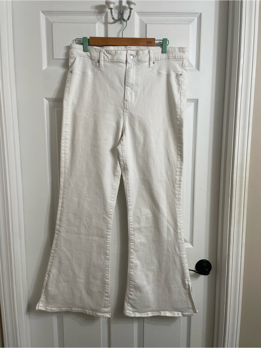 American Eagle Outfitters White Flare Jeans
